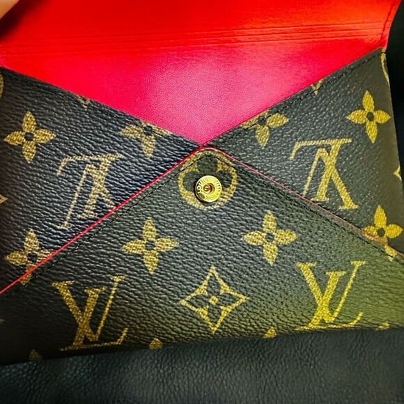 New Louis Vuitton Kirigami Medium Pouch - Picture 11 of 12